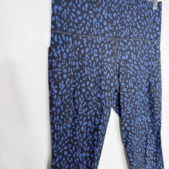 Athleta Small S Blue Black Salutation Stash Pocket II Printed 7/8 Tight Leopard - Picture 5 of 12